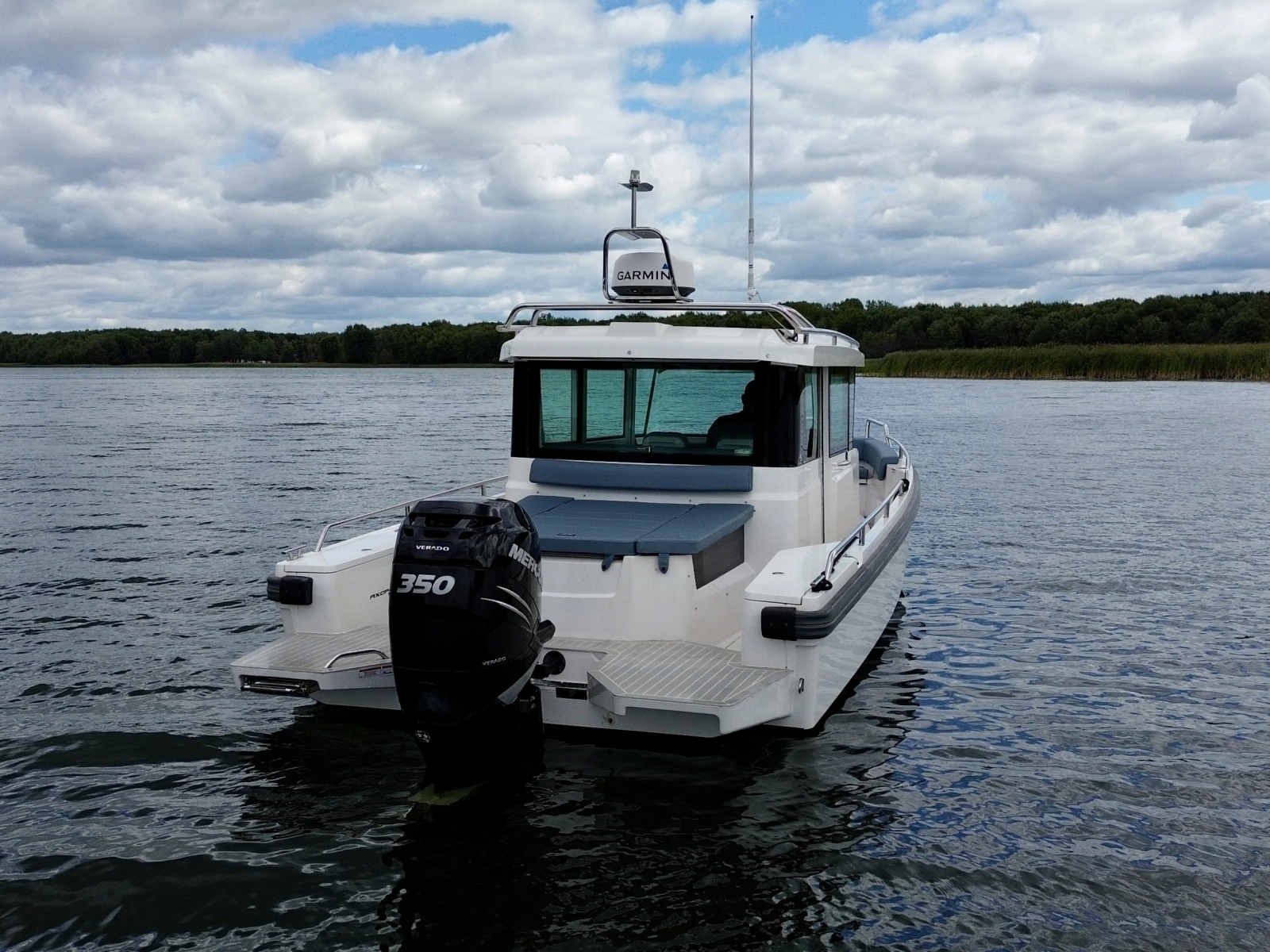 2018 Axopar 28 XC CROSS CABIN