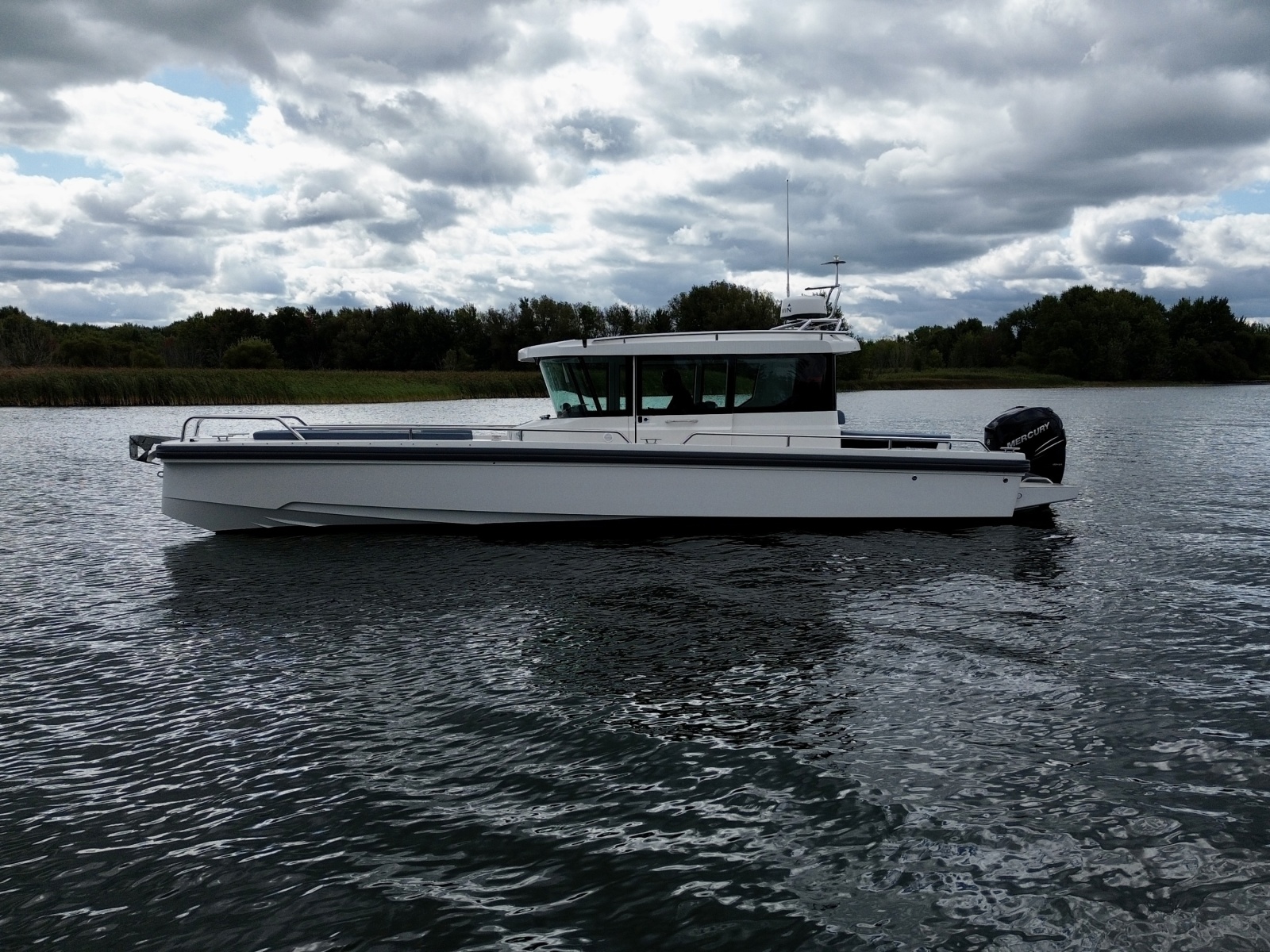 2018 Axopar 28 XC CROSS CABIN