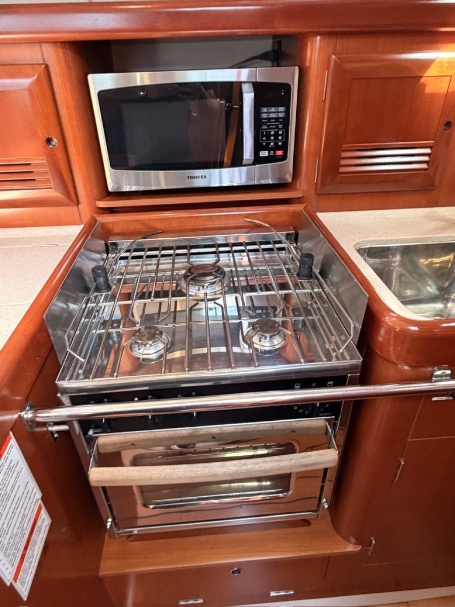 2006 Beneteau 423