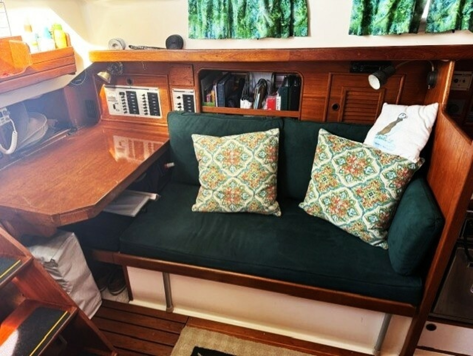 1985 Nonsuch Ultra