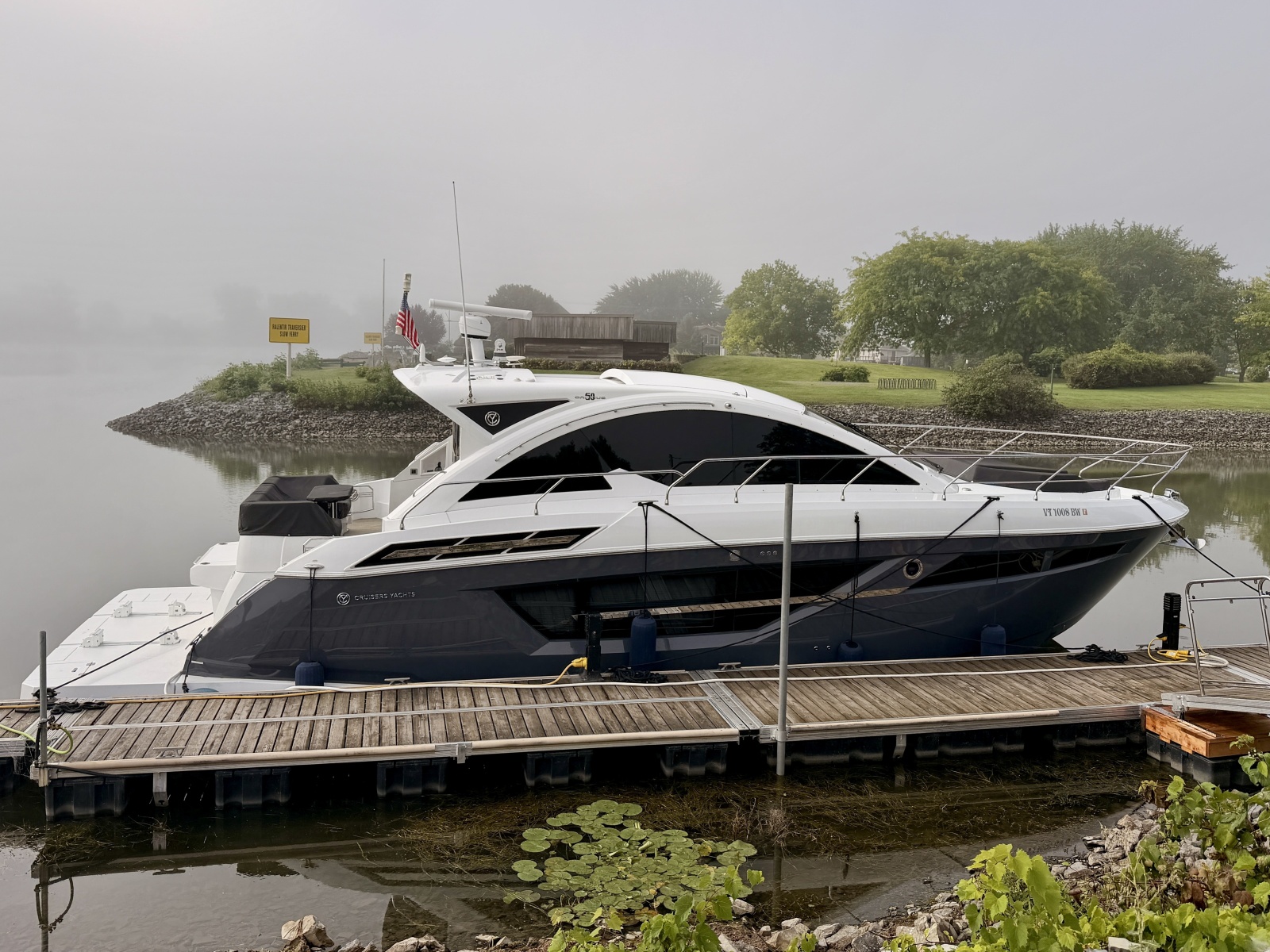 2023 Cruisers Yachts 50 Cantius
