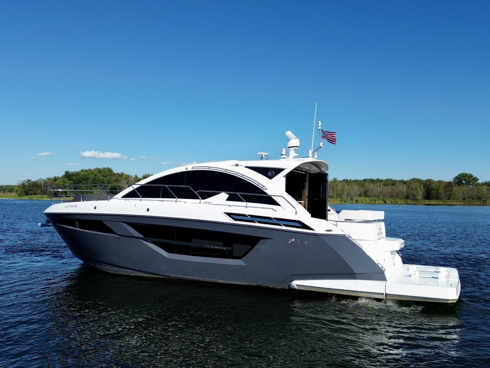 2023 Cruisers Yachts 50 Cantius