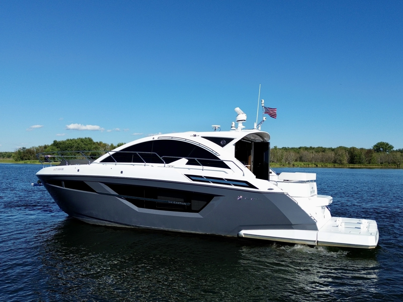 2023 Cruisers Yachts 50 Cantius