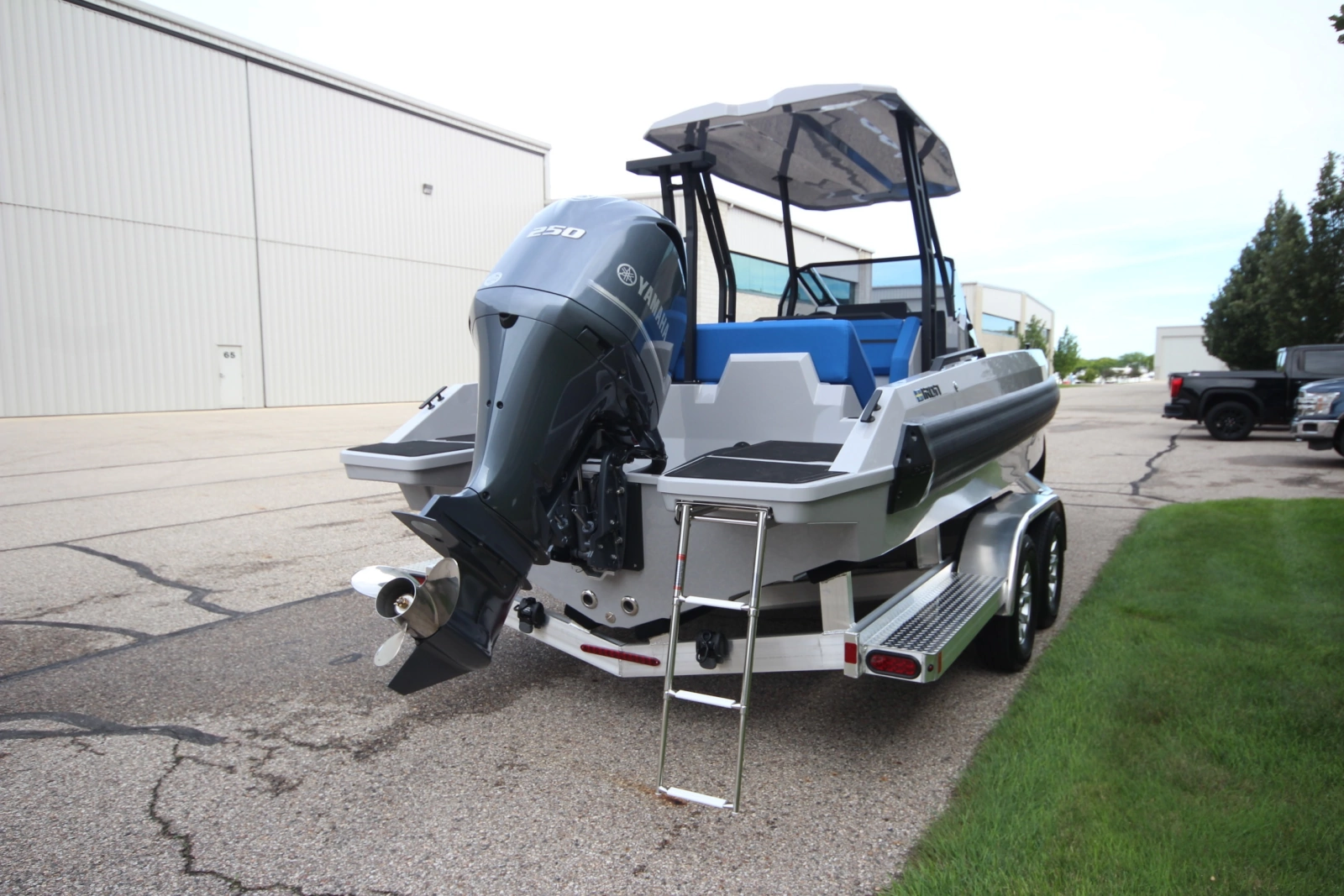Introductory Pricing 25ft Iron Yacht For Sale