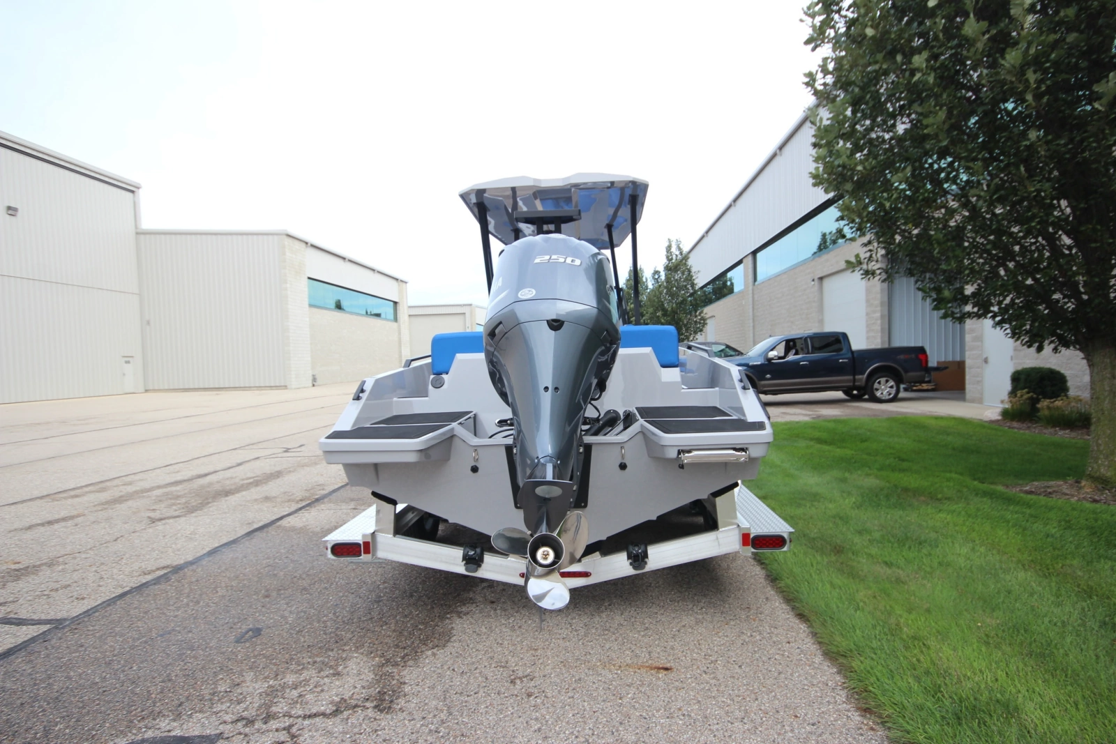 Introductory Pricing 25ft Iron Yacht For Sale
