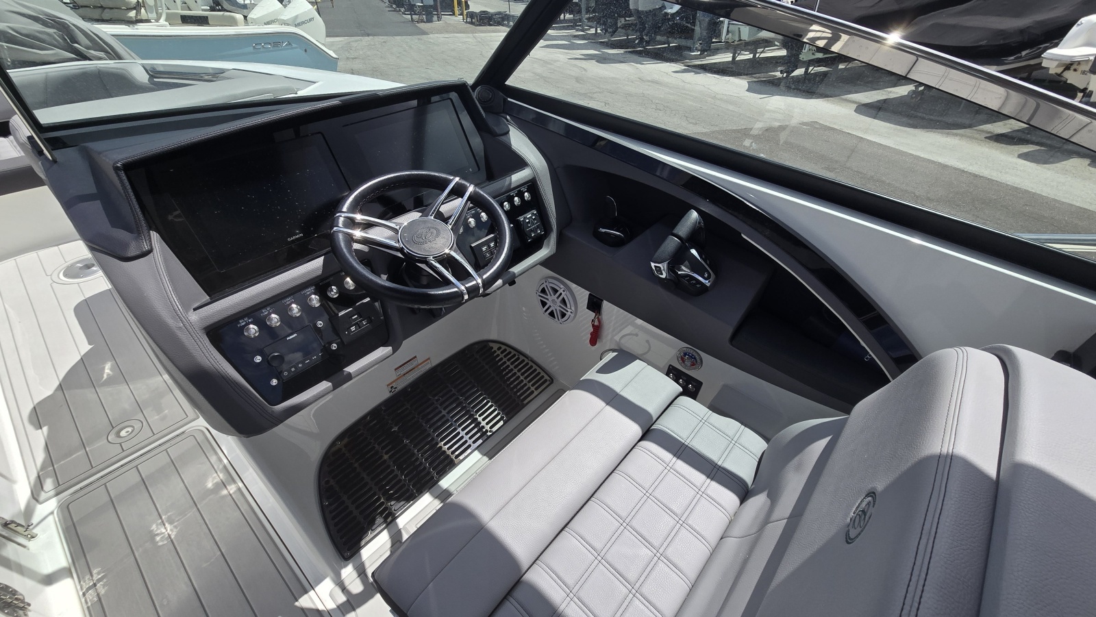 2023 Cobalt 30SC