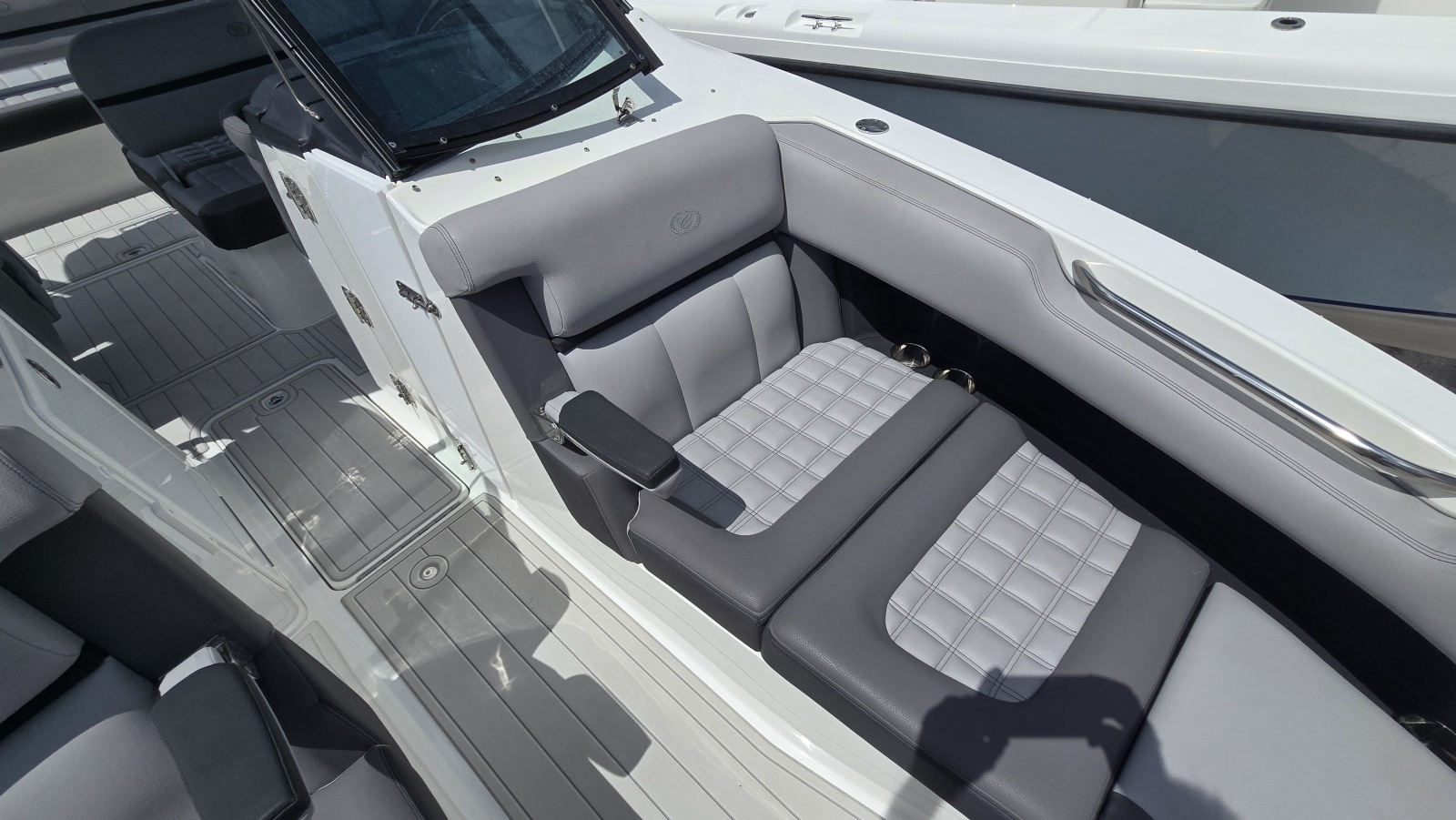 2023 Cobalt 30SC