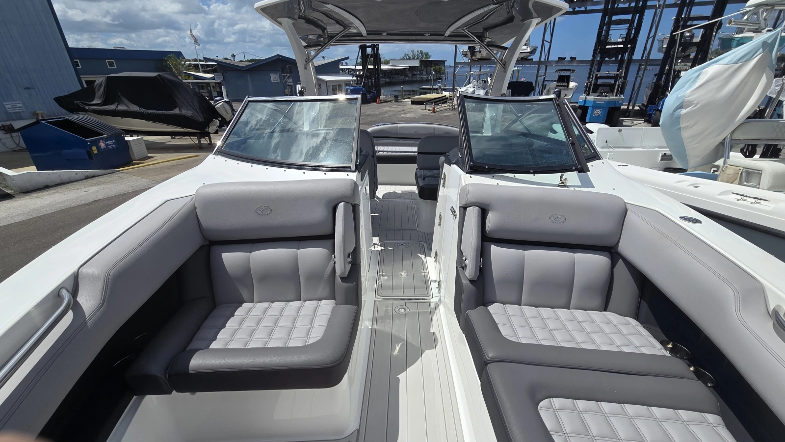 2023 Cobalt 30SC
