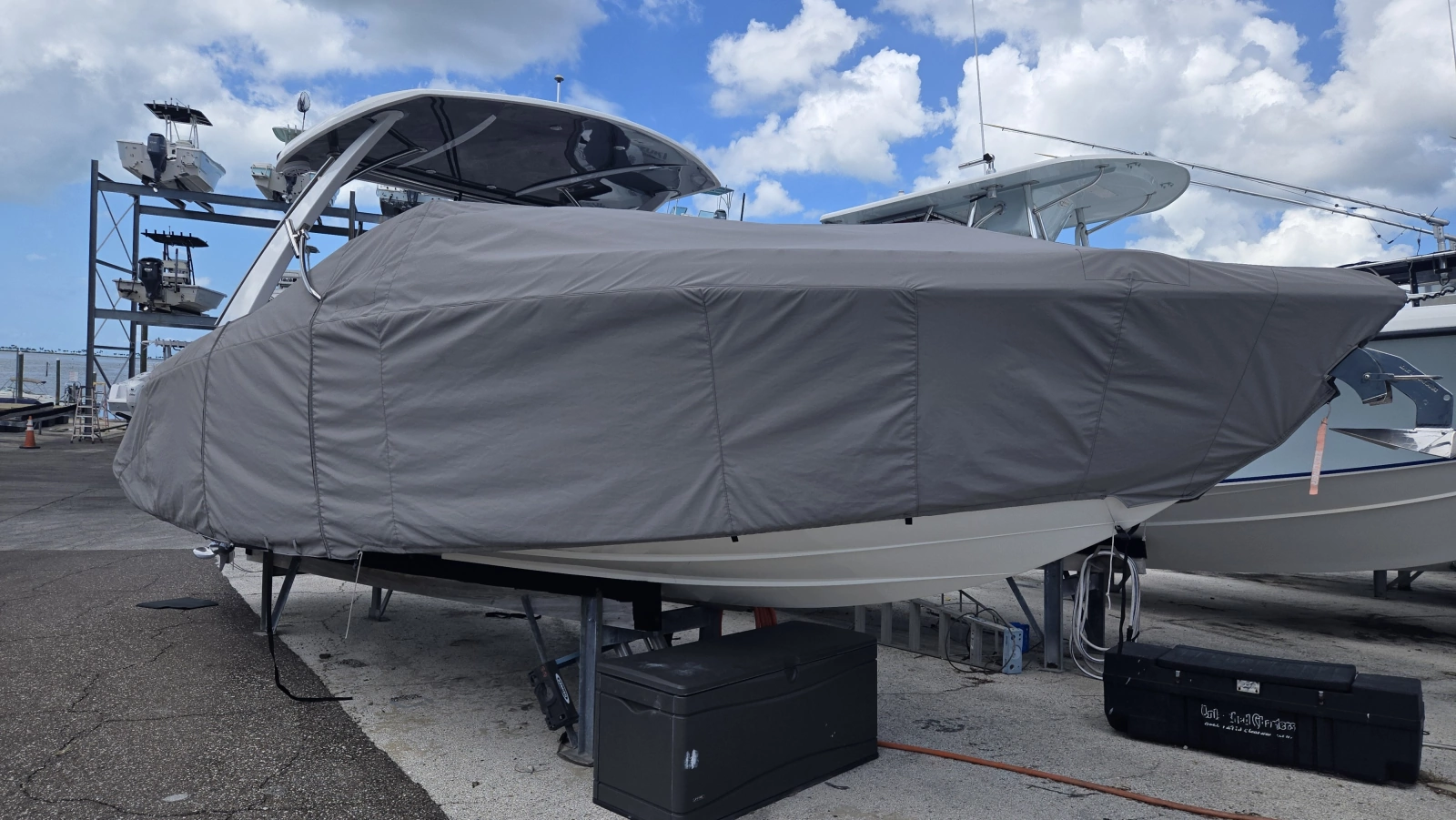 2023 Cobalt 30SC