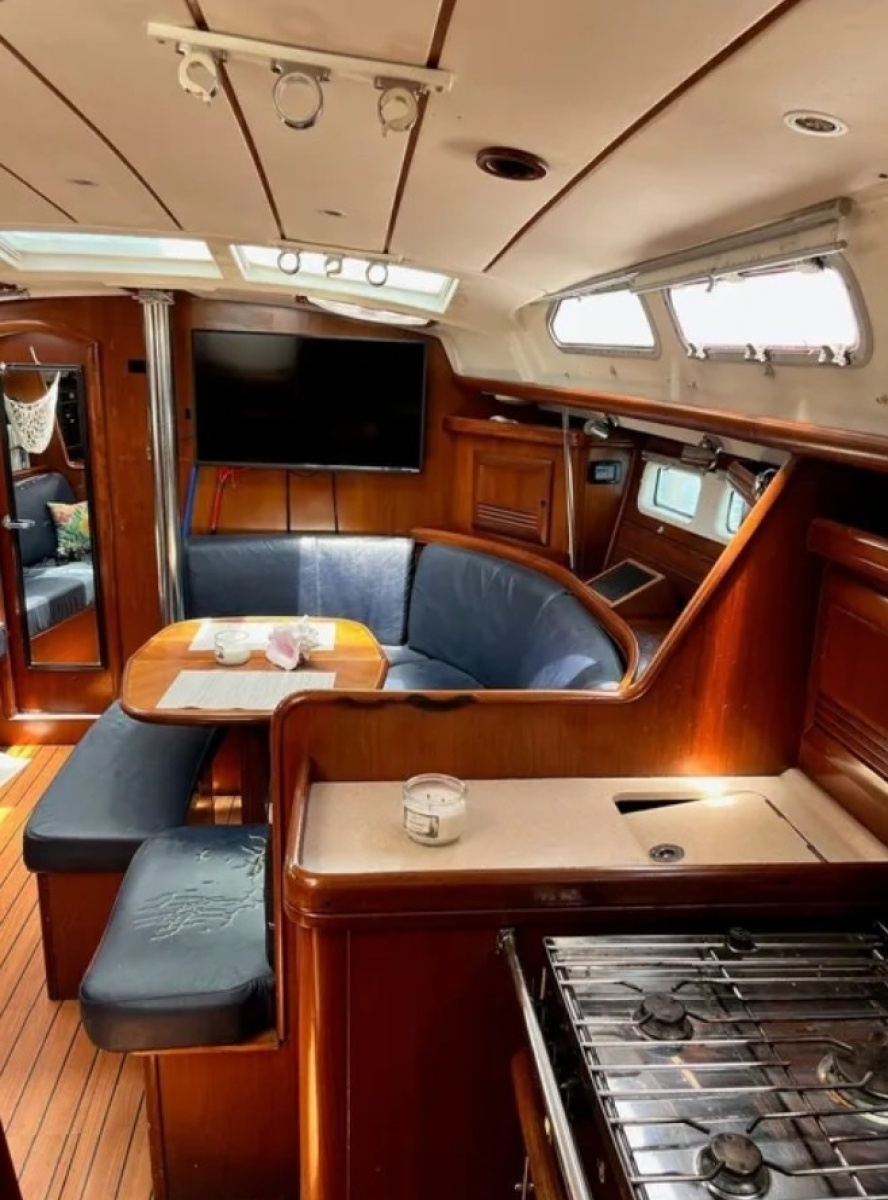 2005 Beneteau 423