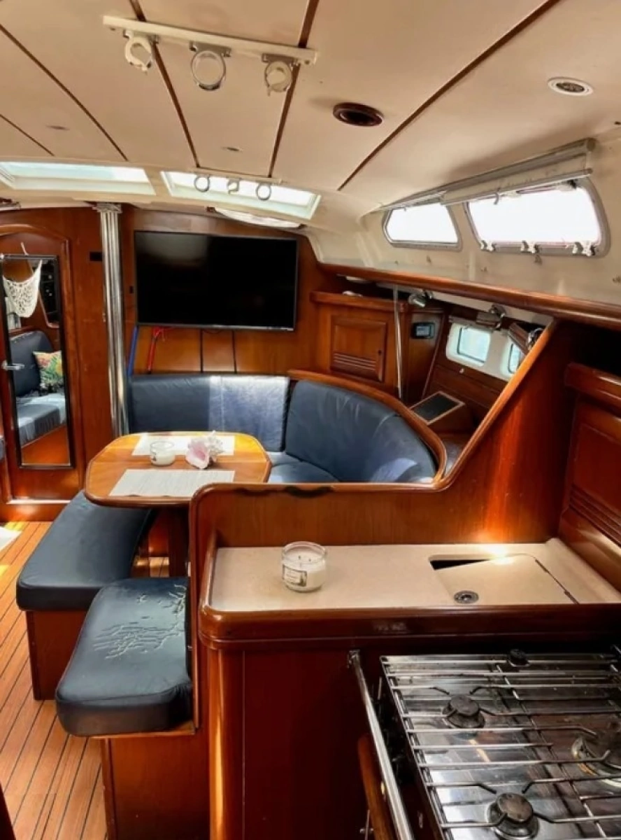 2005 Beneteau 423
