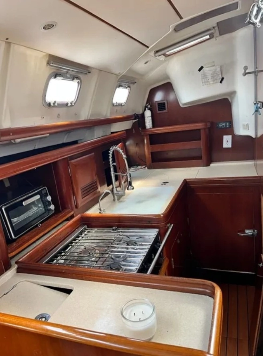 2005 Beneteau 423