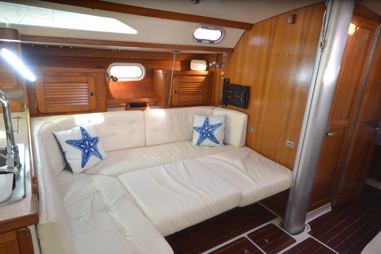 NECESSITY 36ft Catalina Yacht For Sale