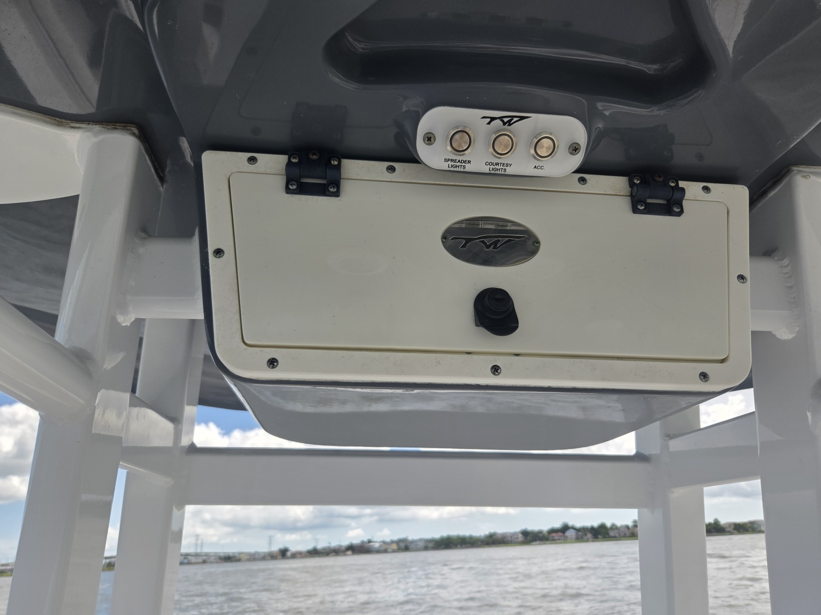 2019 Tidewater 232 CC Adventure
