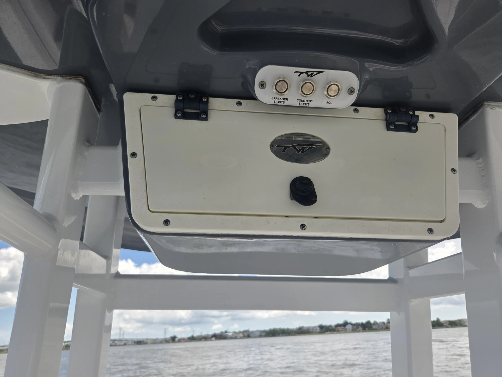 2019 Tidewater 232 CC Adventure