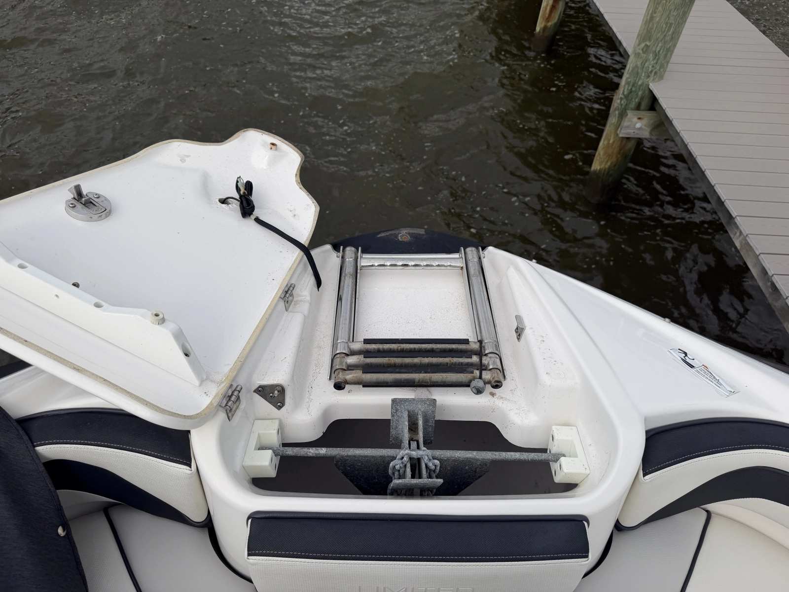 2020 Yamaha Boats 242 Limited S E-Series