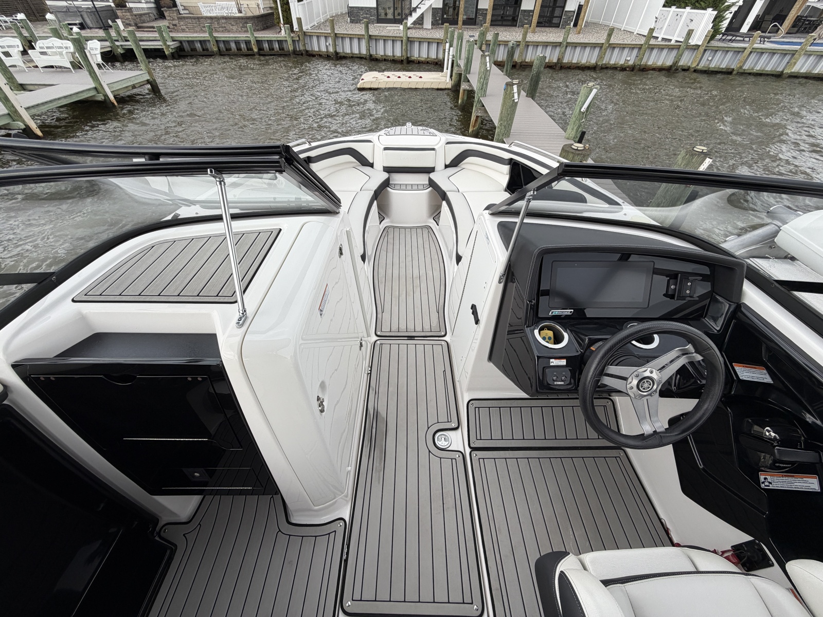 2020 Yamaha Boats 242 Limited S E-Series
