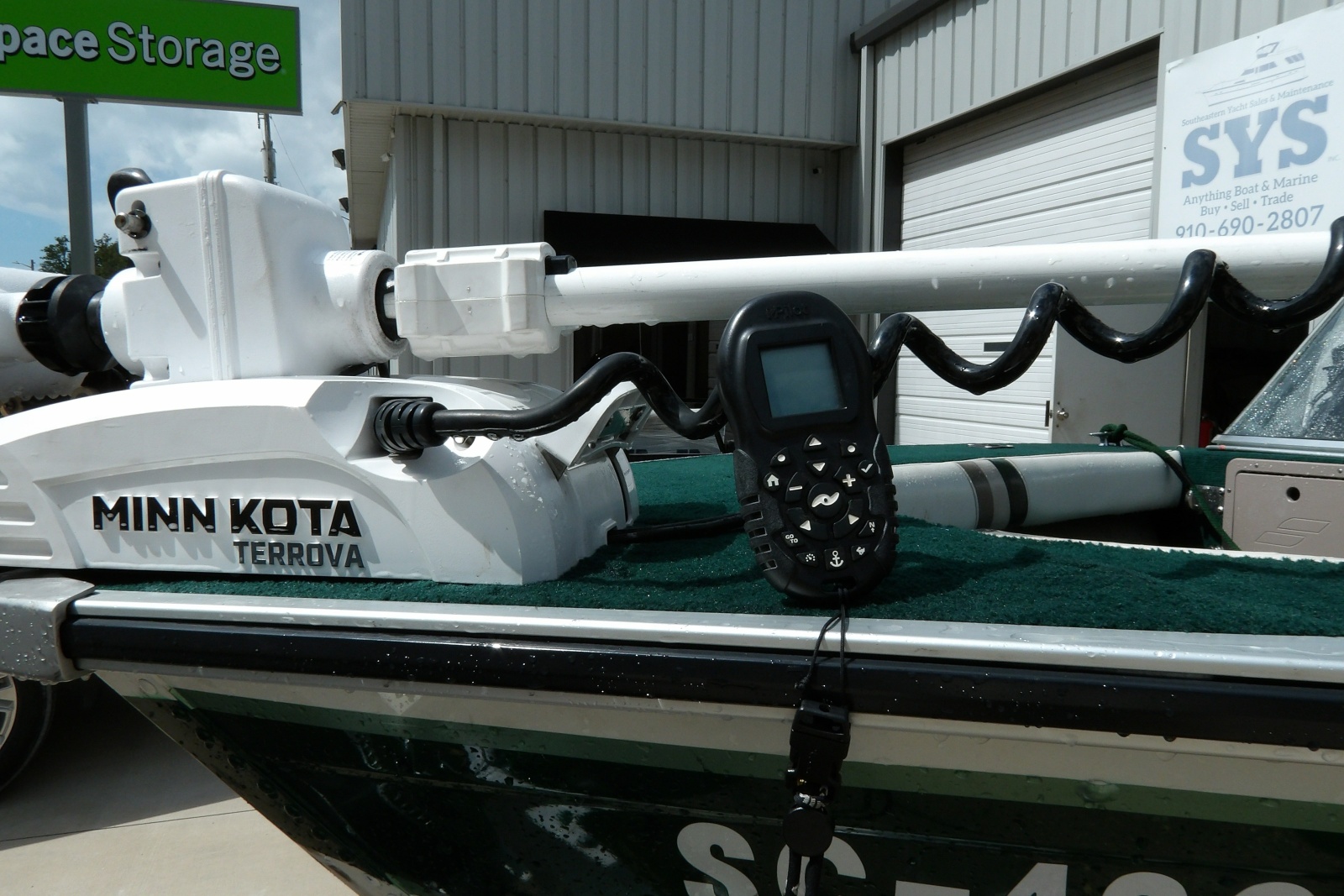 2000 Starcraft C-Star 170 DC