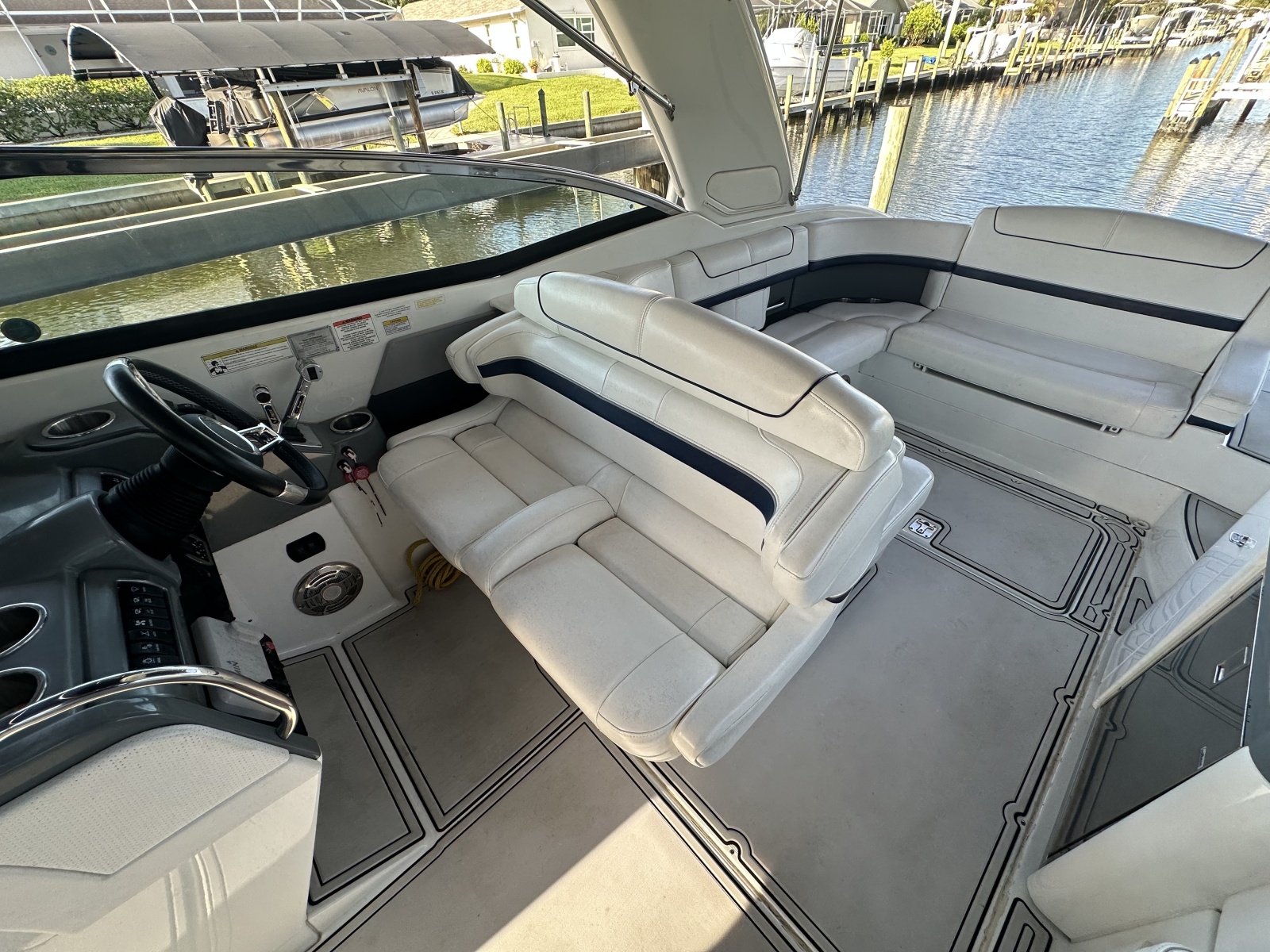 2014 Formula 310 Bowrider