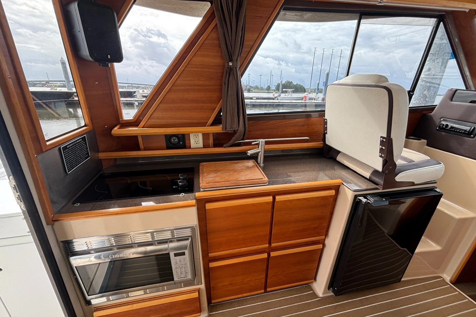 2016 Cutwater C-28 LE