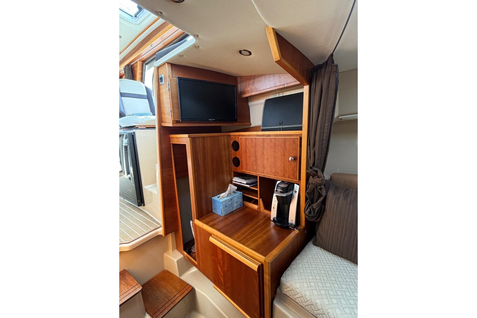 2016 Cutwater C-28 LE