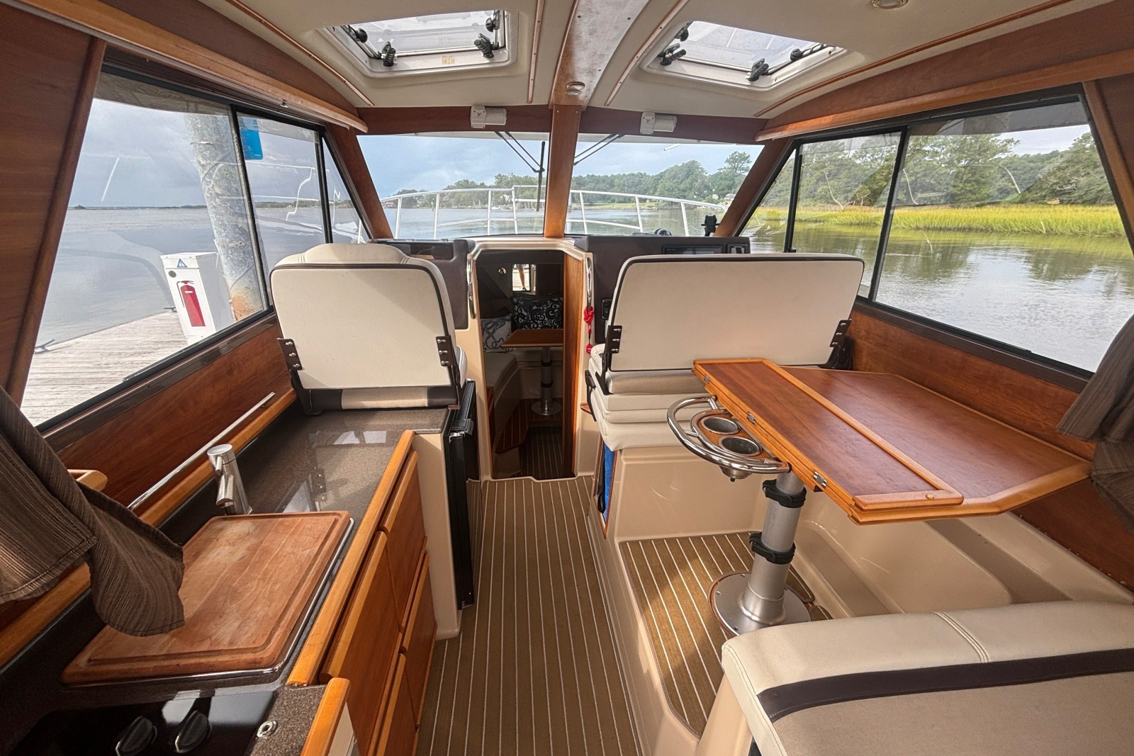 2016 Cutwater C-28 LE