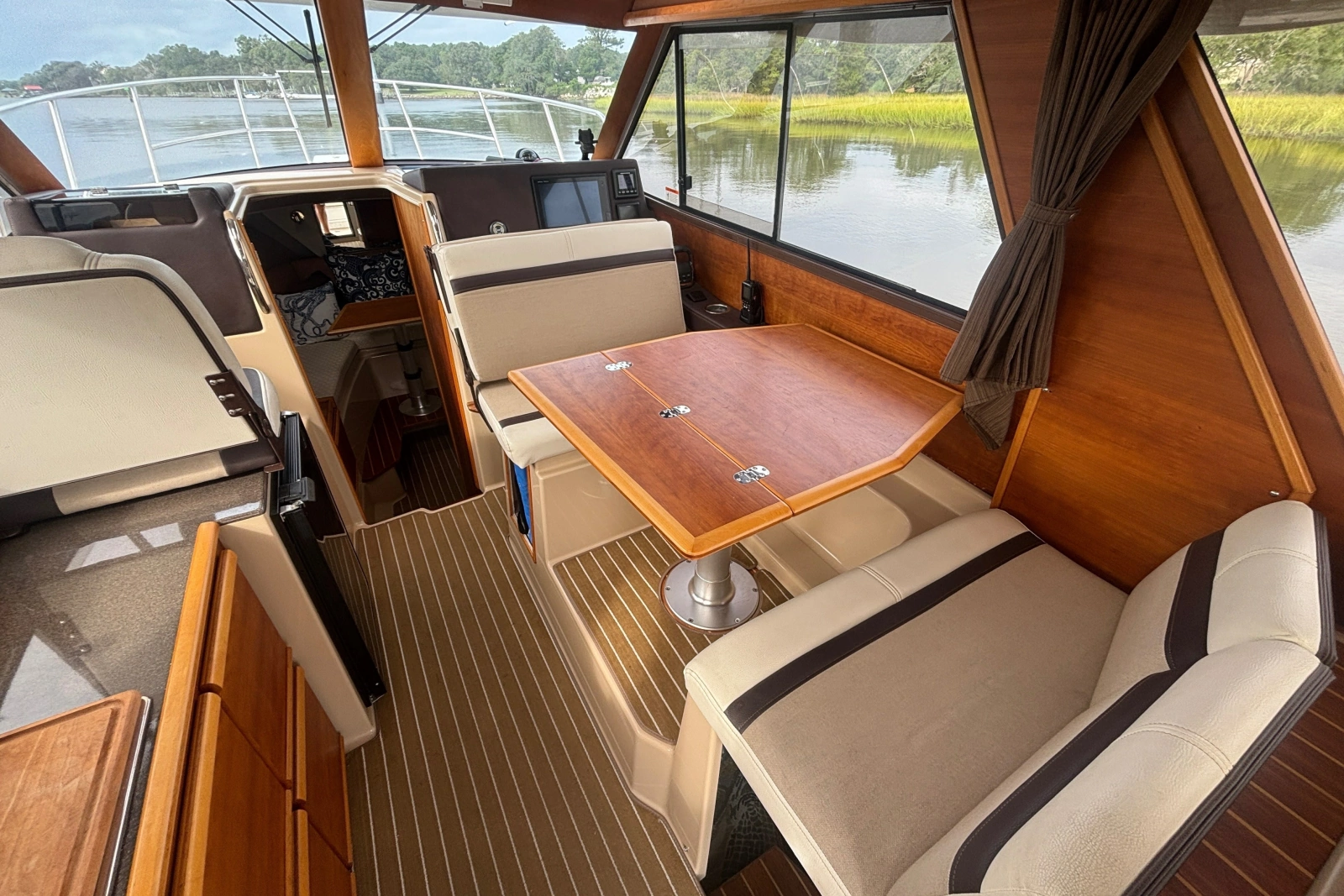 2016 Cutwater C-28 LE