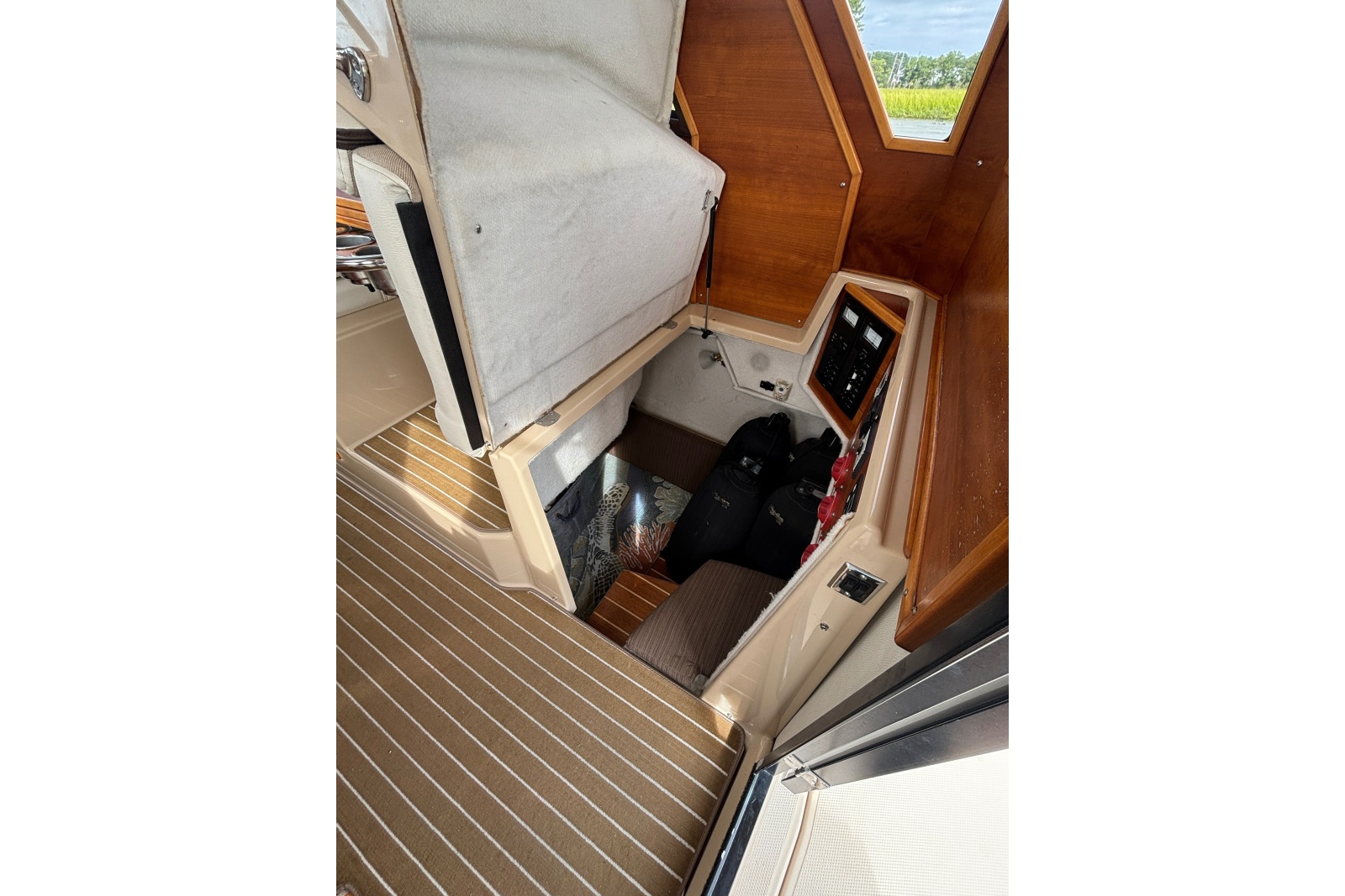 2016 Cutwater C-28 LE