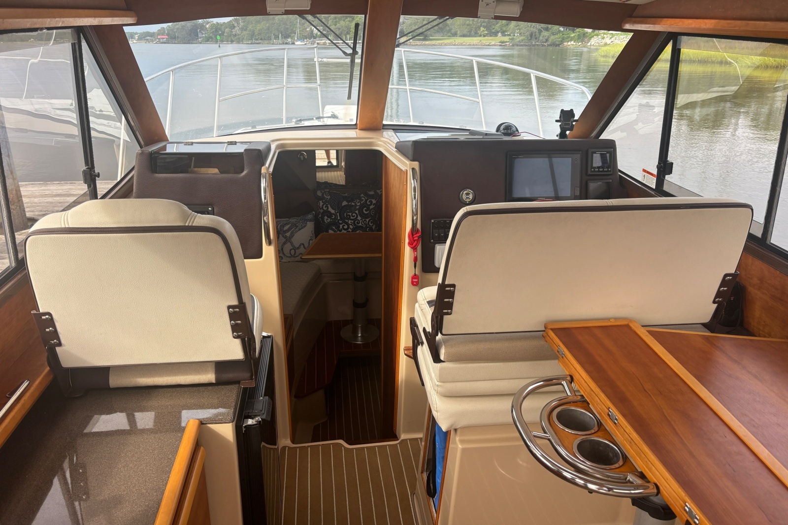 2016 Cutwater C-28 LE