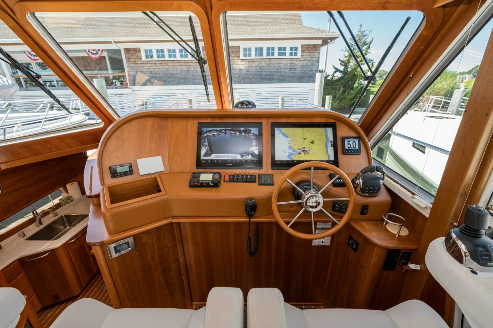 2021 Sabre 48 Salon Express