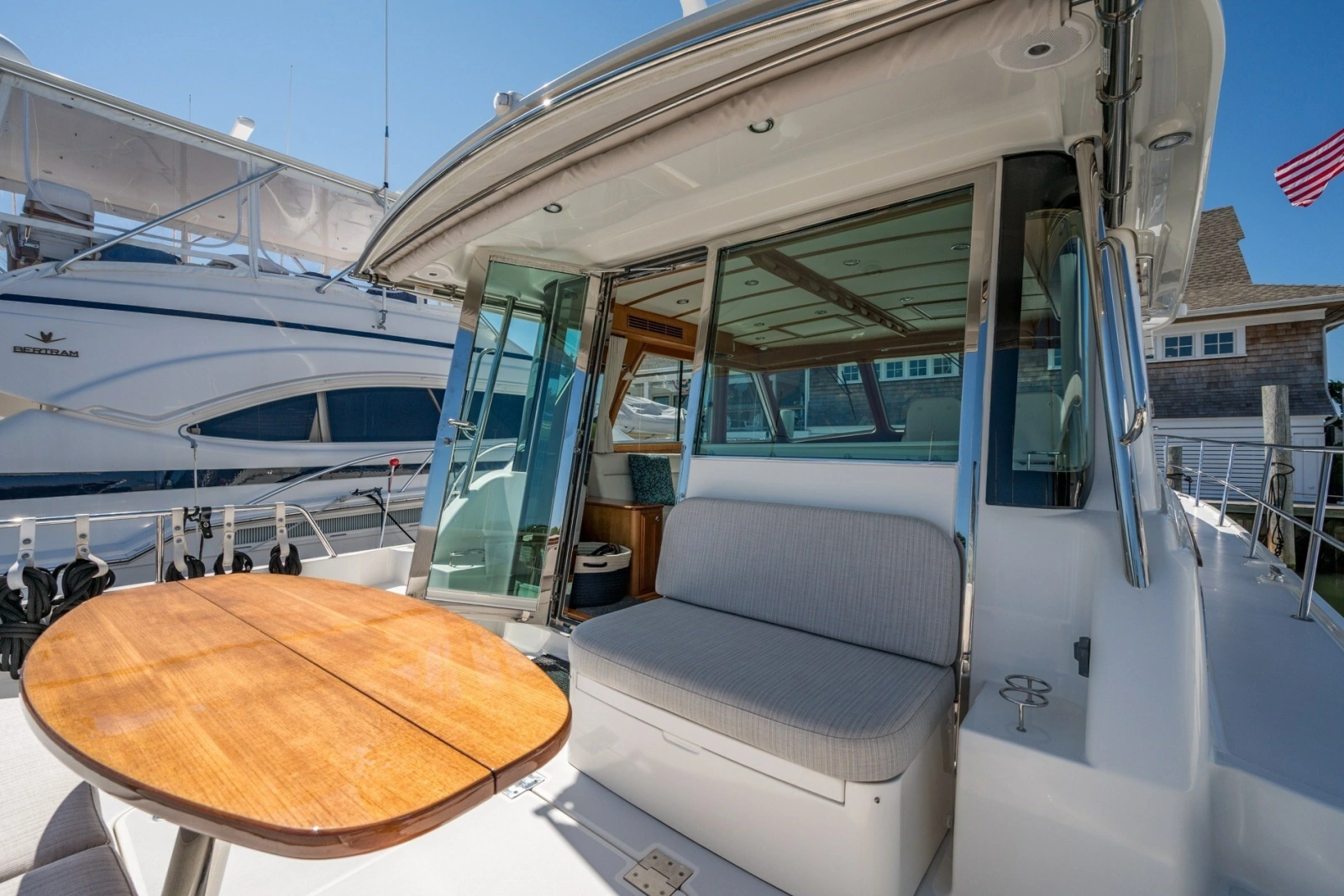 2021 Sabre 48 Salon Express