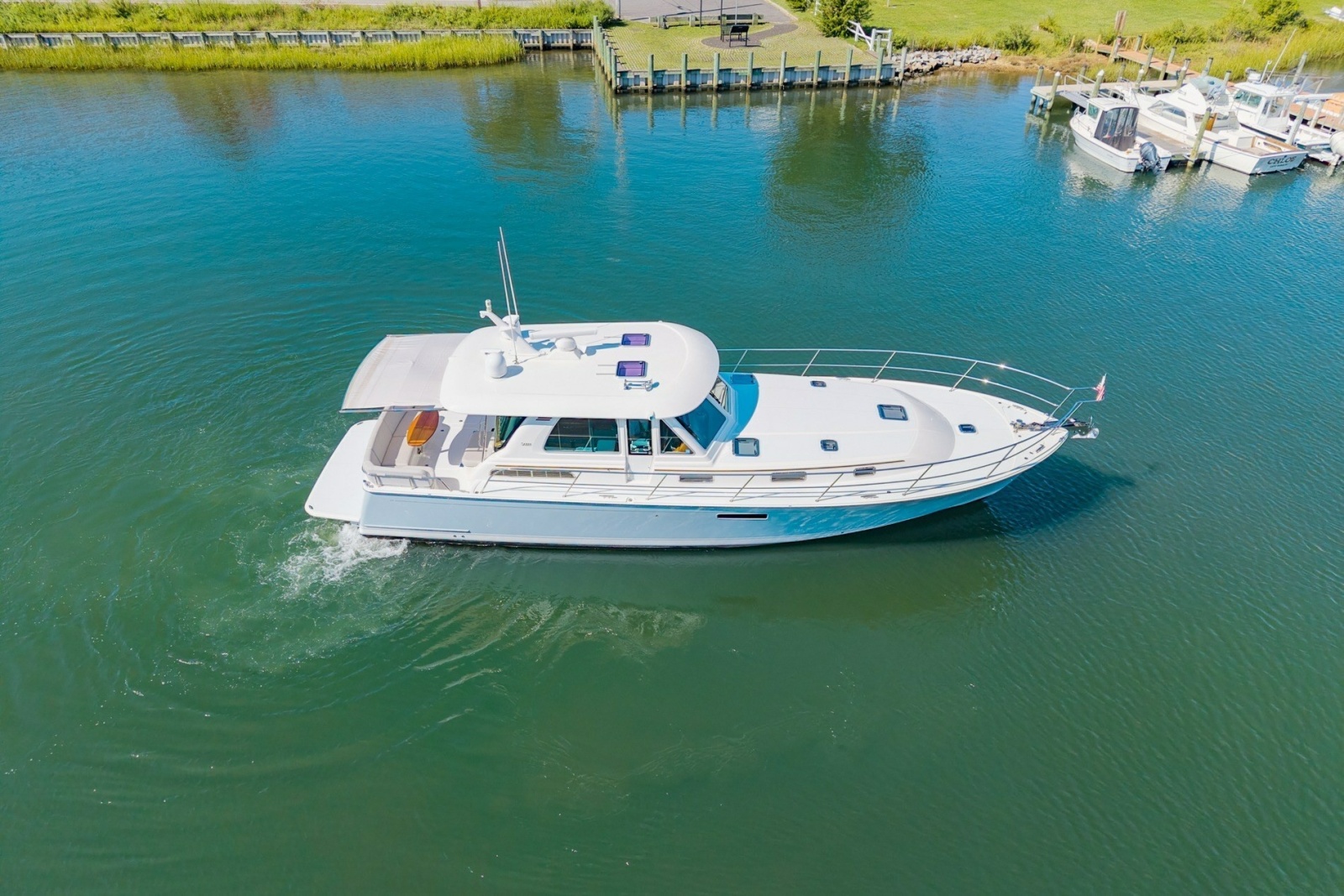 2021 Sabre 48 Salon Express