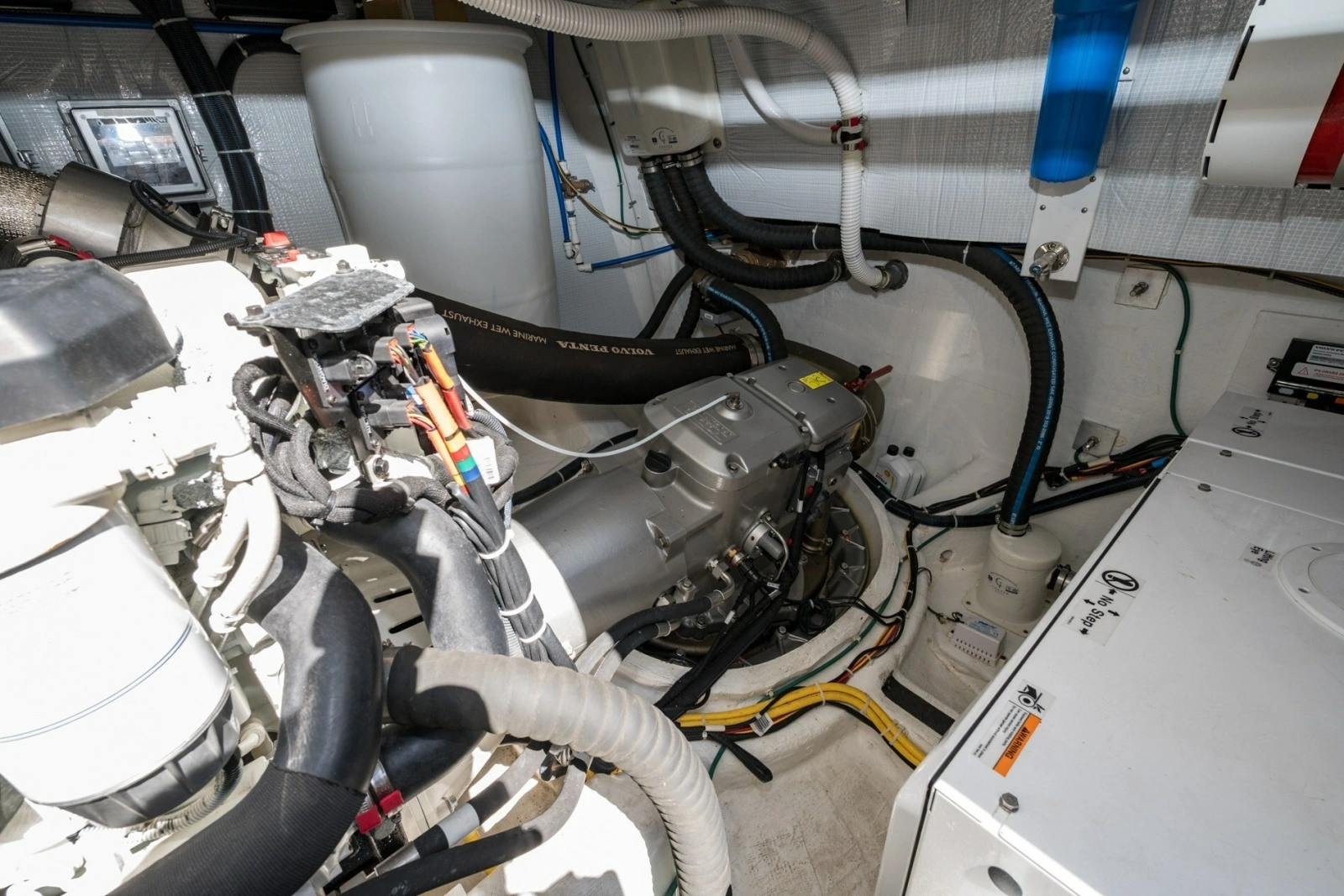 2021 Sabre 48 Salon Express