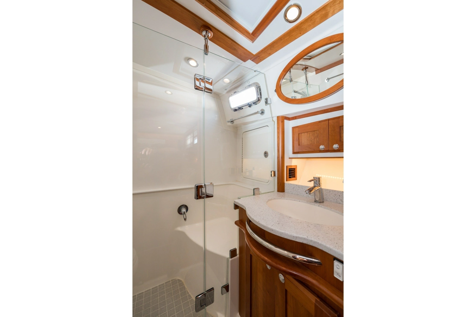 2021 Sabre 48 Salon Express