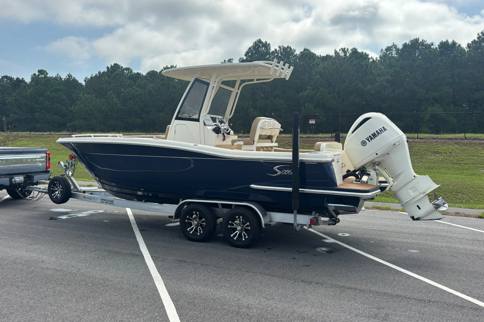 2021 Scout 235 XSF