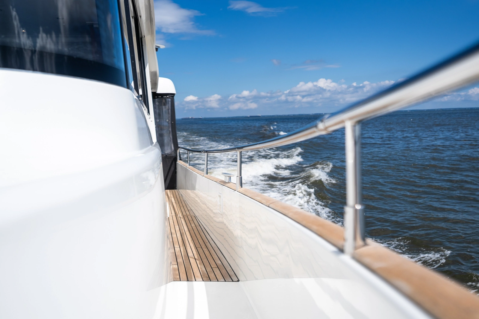 2020 Beneteau Swift Trawler 50