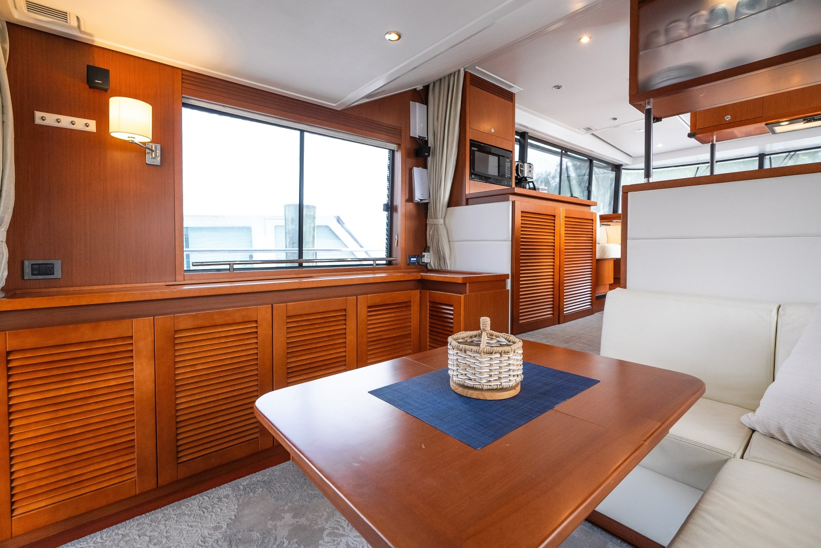 2020 Beneteau Swift Trawler 50