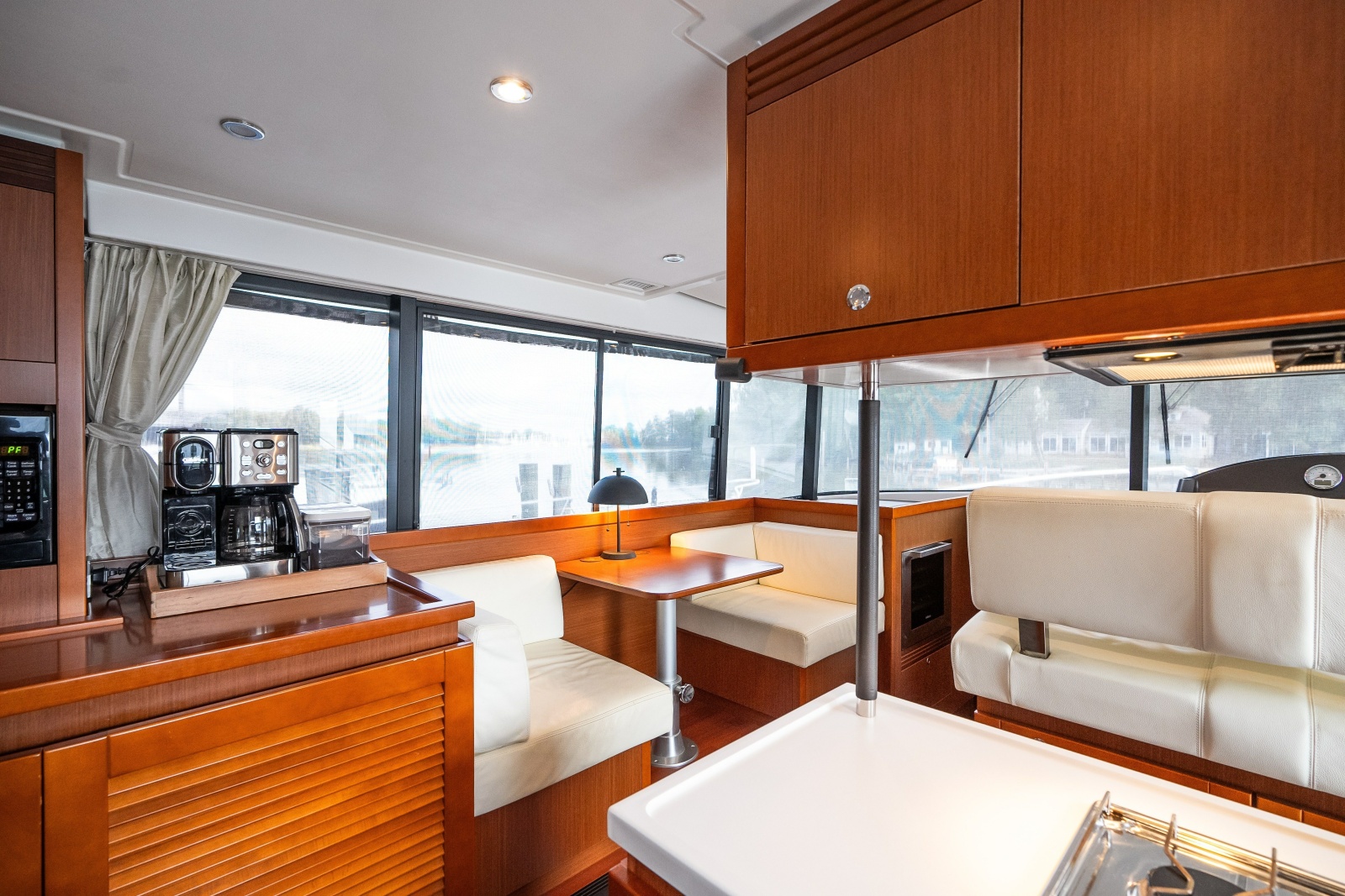 2020 Beneteau Swift Trawler 50
