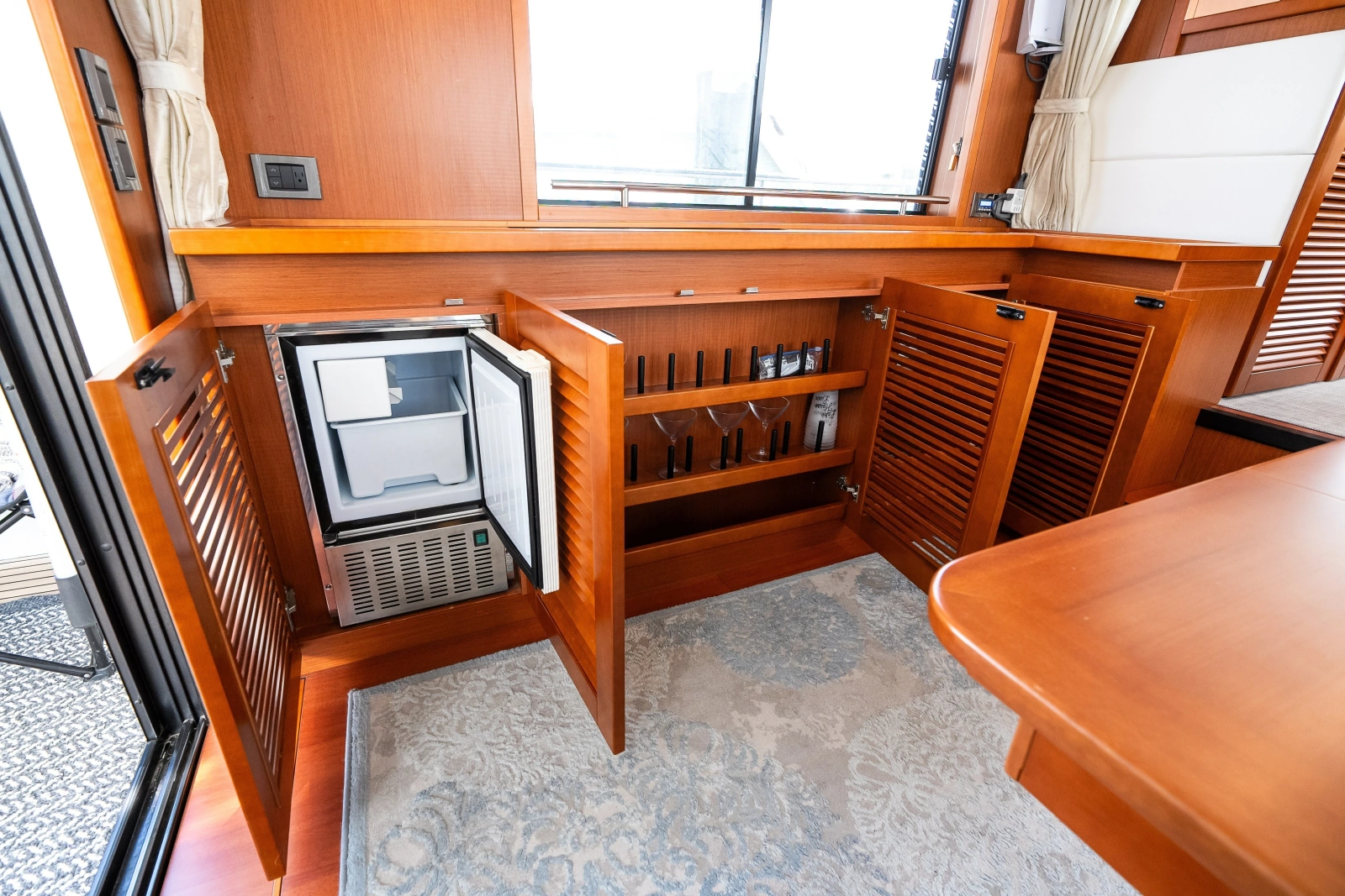 2020 Beneteau Swift Trawler 50