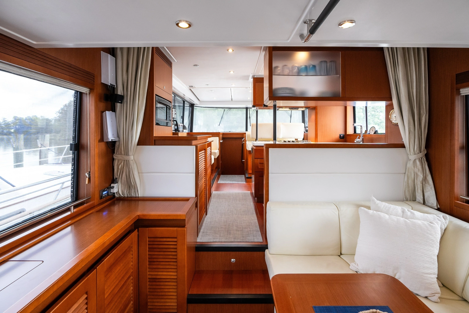 2020 Beneteau Swift Trawler 50