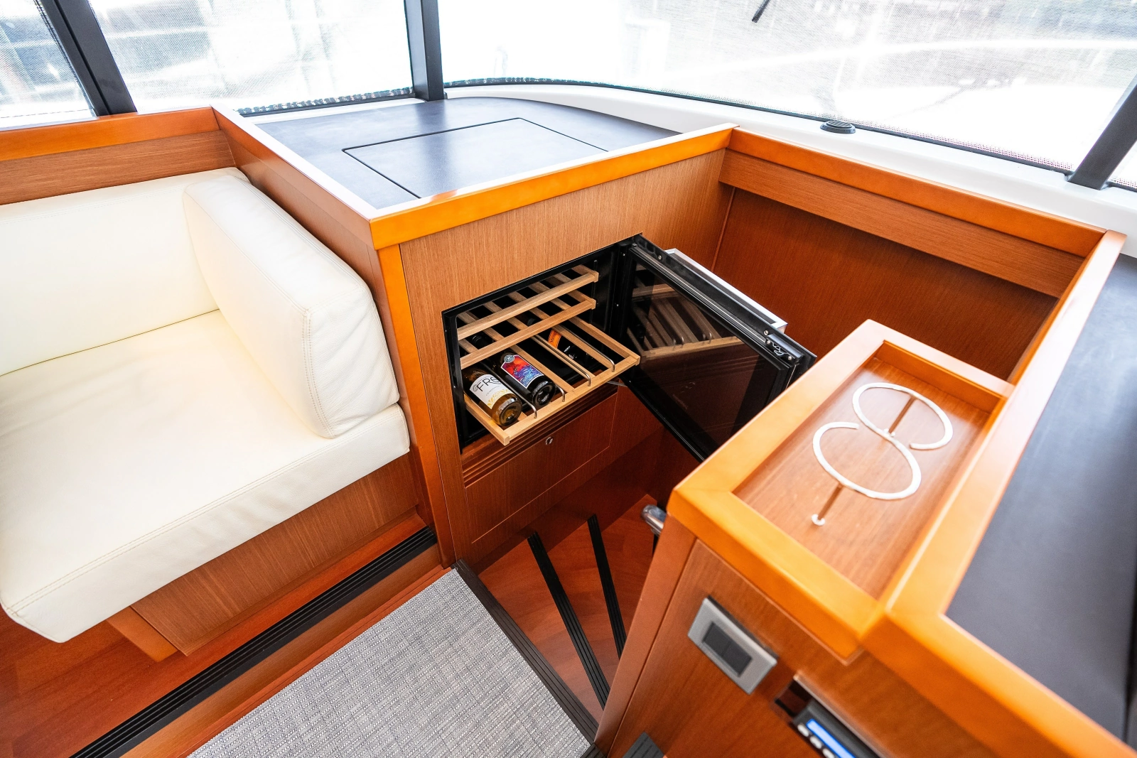 2020 Beneteau Swift Trawler 50