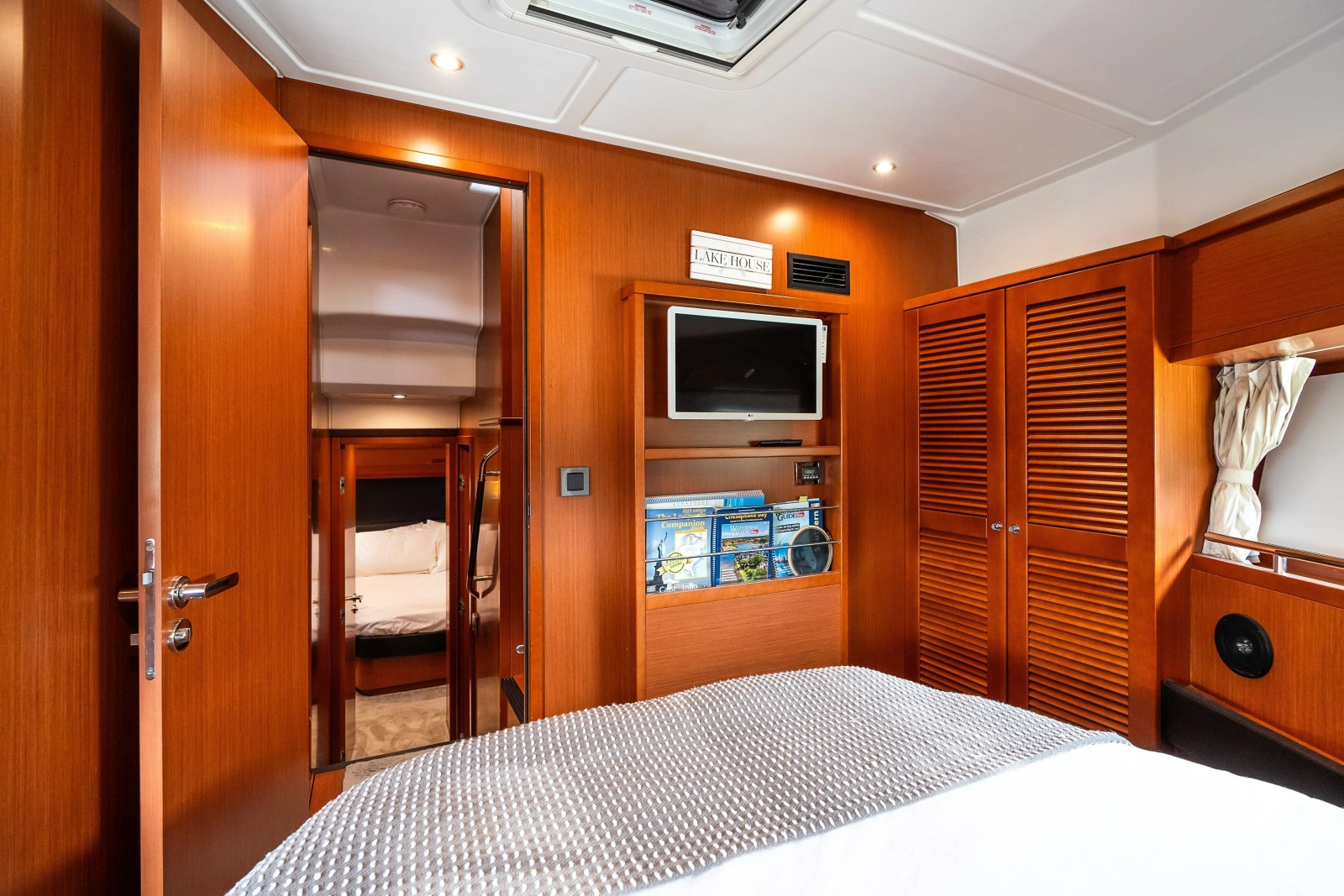 2020 Beneteau Swift Trawler 50