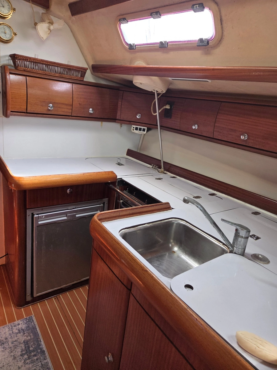 2003 Bavaria 49