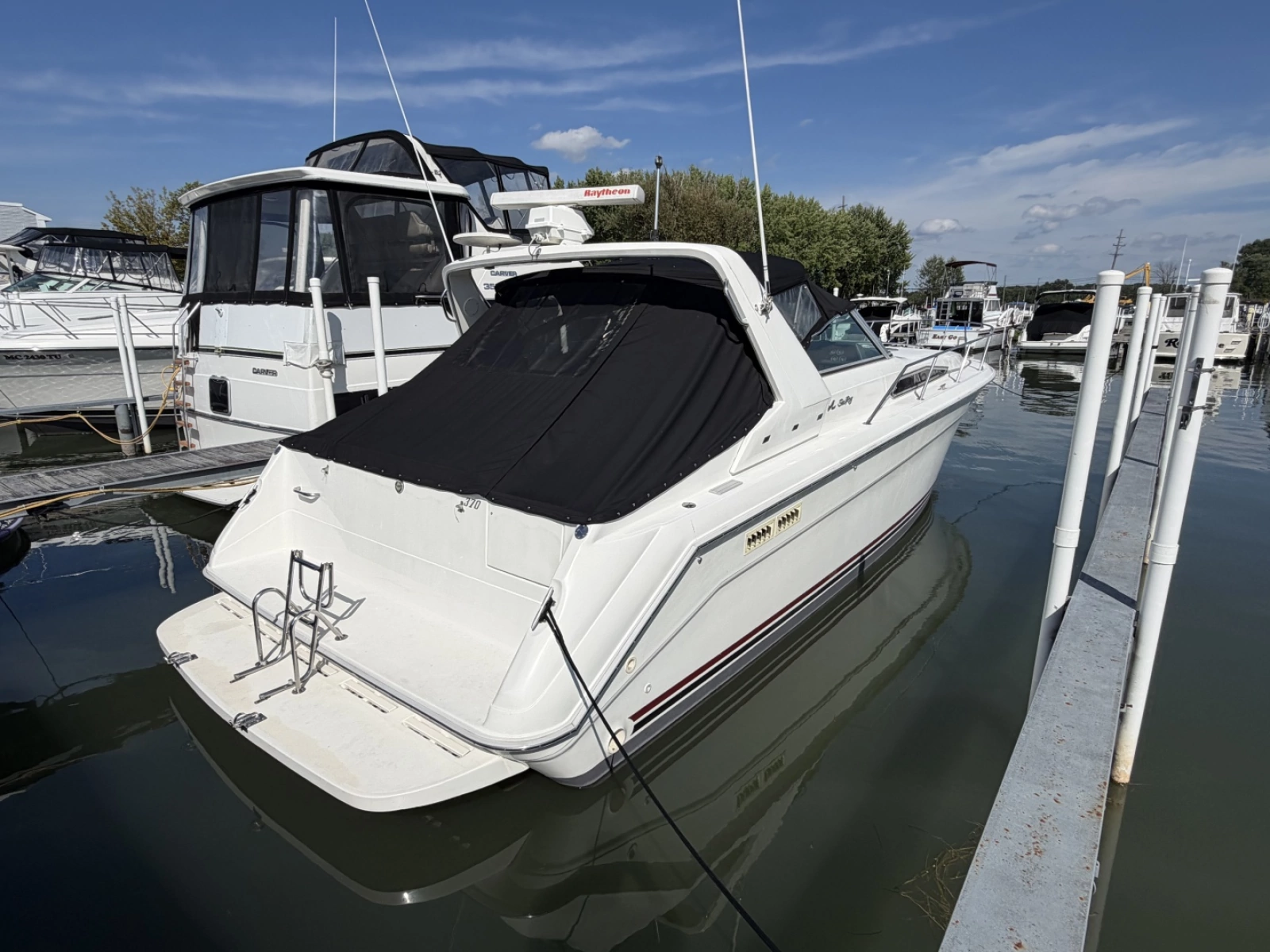 1993 Sea Ray 370 Express Cruiser