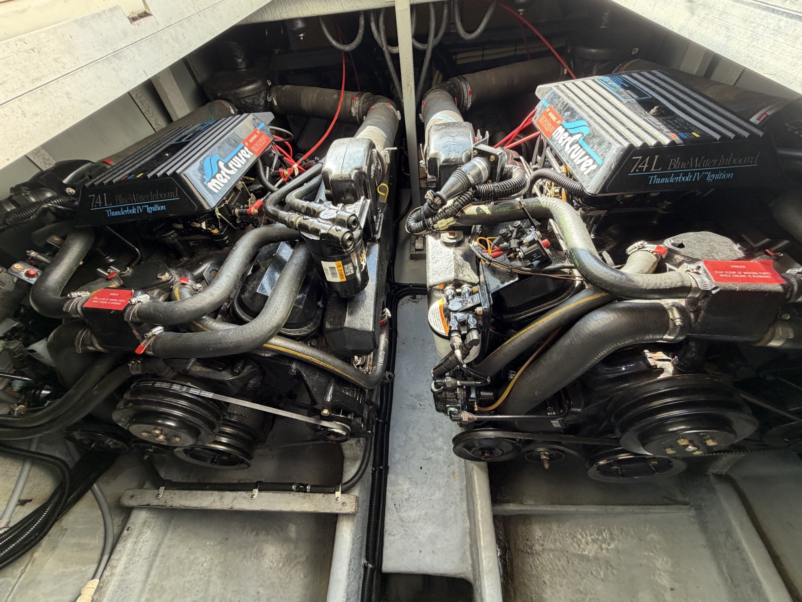 1993 Sea Ray 370 Express Cruiser