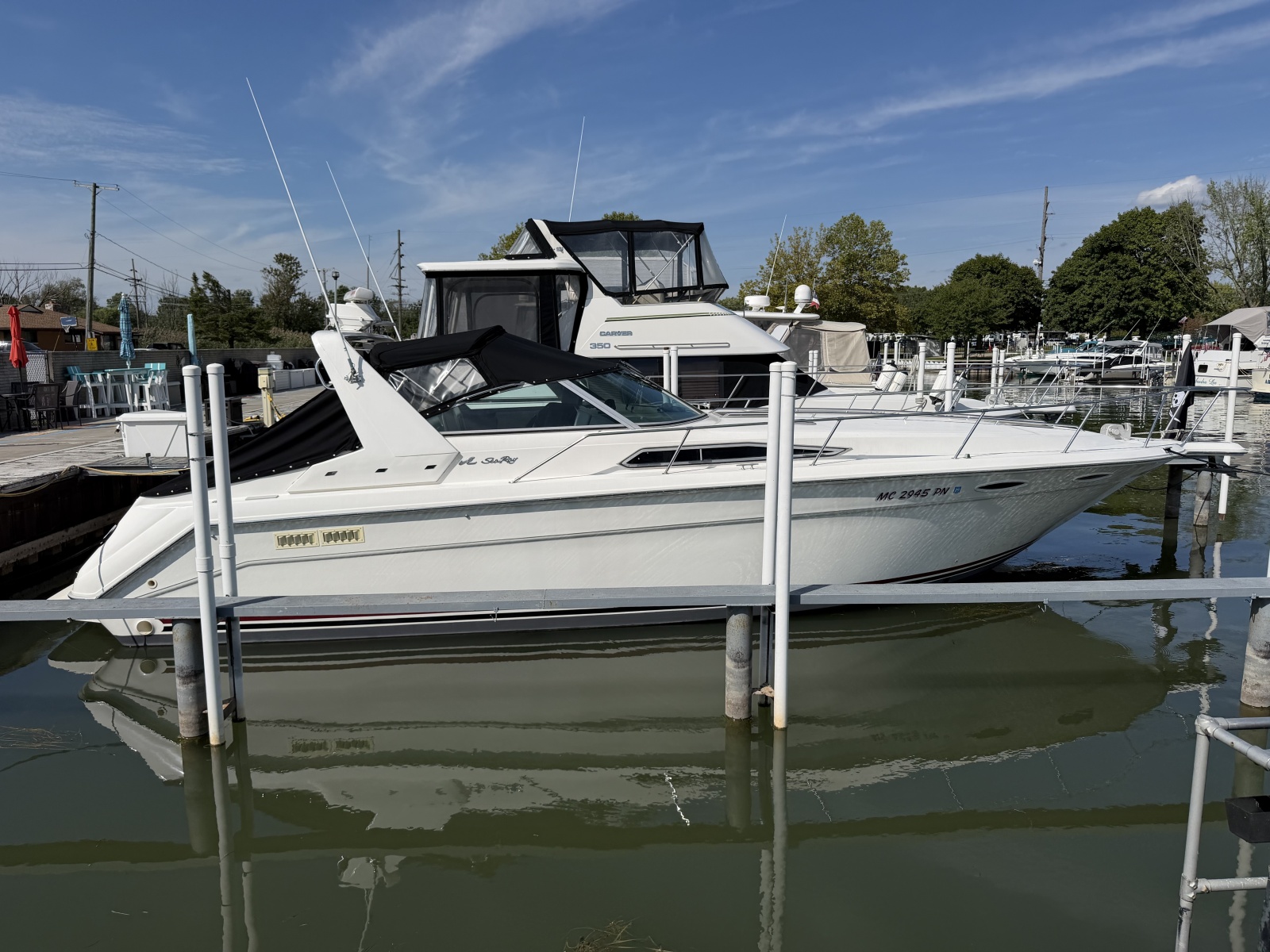 1993 Sea Ray 370 Express Cruiser