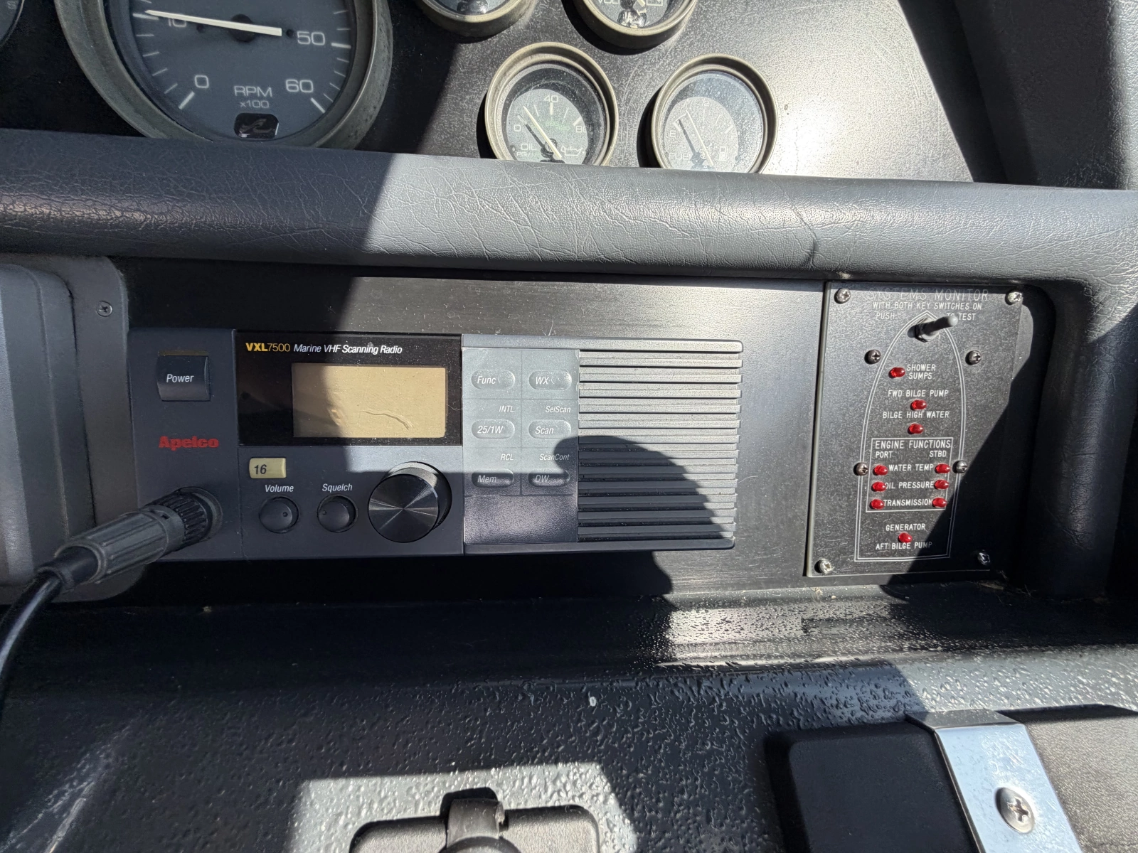 1993 Sea Ray 370 Express Cruiser
