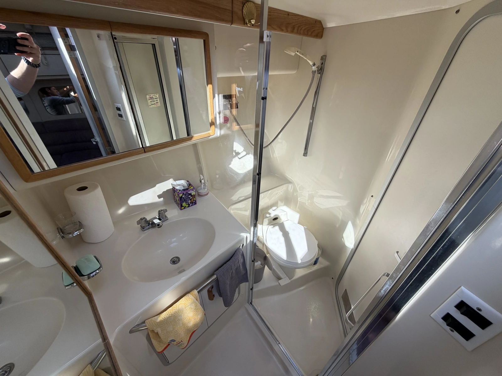 1993 Sea Ray 370 Express Cruiser