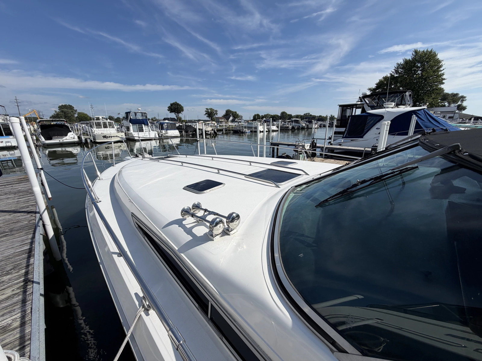 1993 Sea Ray 370 Express Cruiser