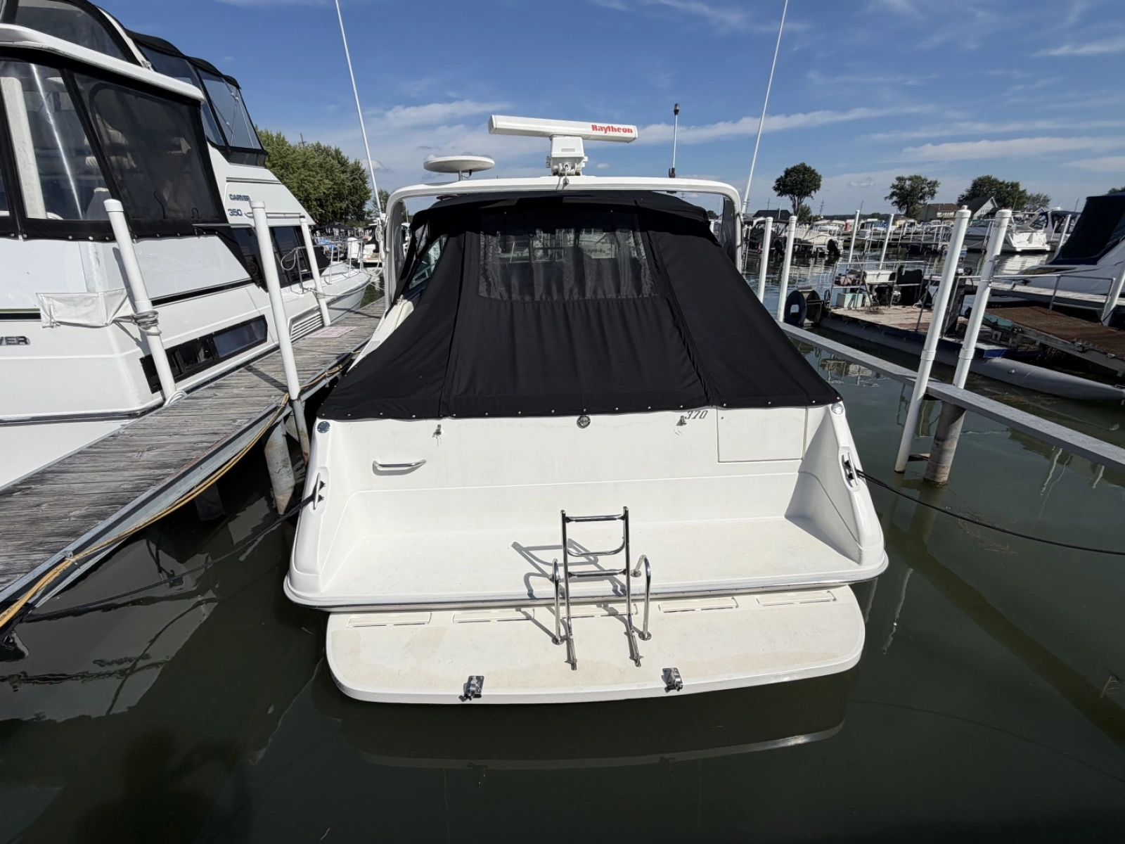1993 Sea Ray 370 Express Cruiser